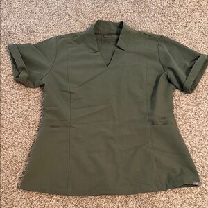 Women's Figs scrub set